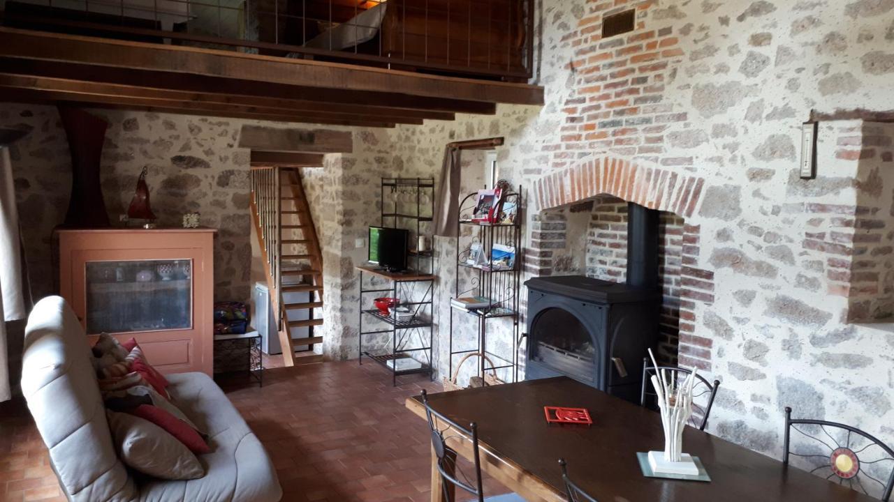 Bed and Breakfast Demeure Du Castel Les Châtelliers-Châteaumur Exterior foto